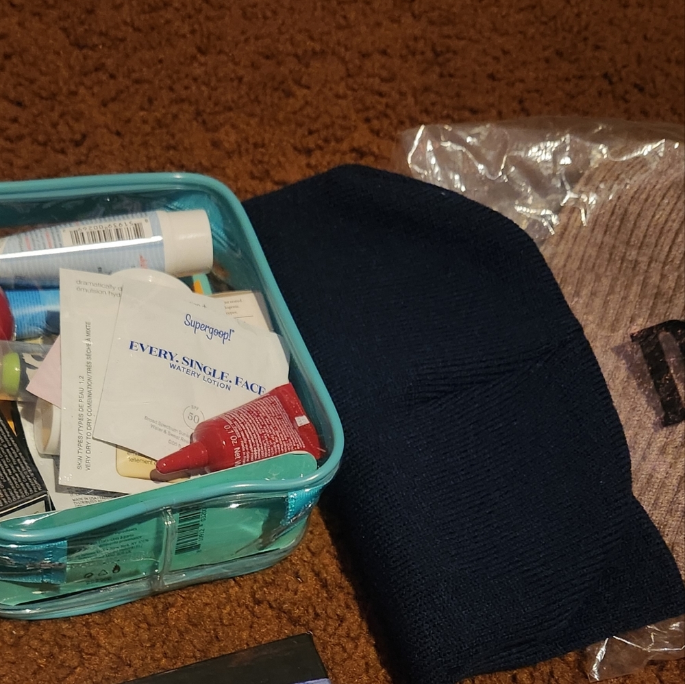 samples Duluth hat art